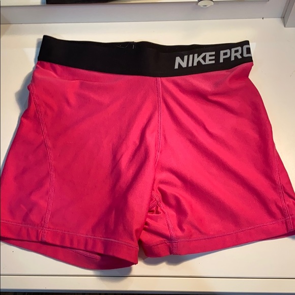 Nike pros - Picture 1 of 3